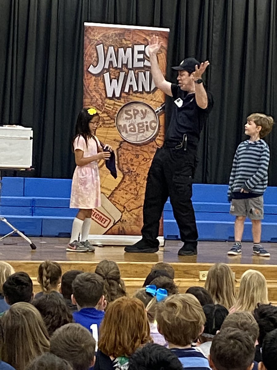 CoachOSteenPE's tweet photo. Thanks @BridlewoodPta for the fun Assembly James Wand Magic Show! We loved it! #todayatBES https://t.co/Npf0be7YuY