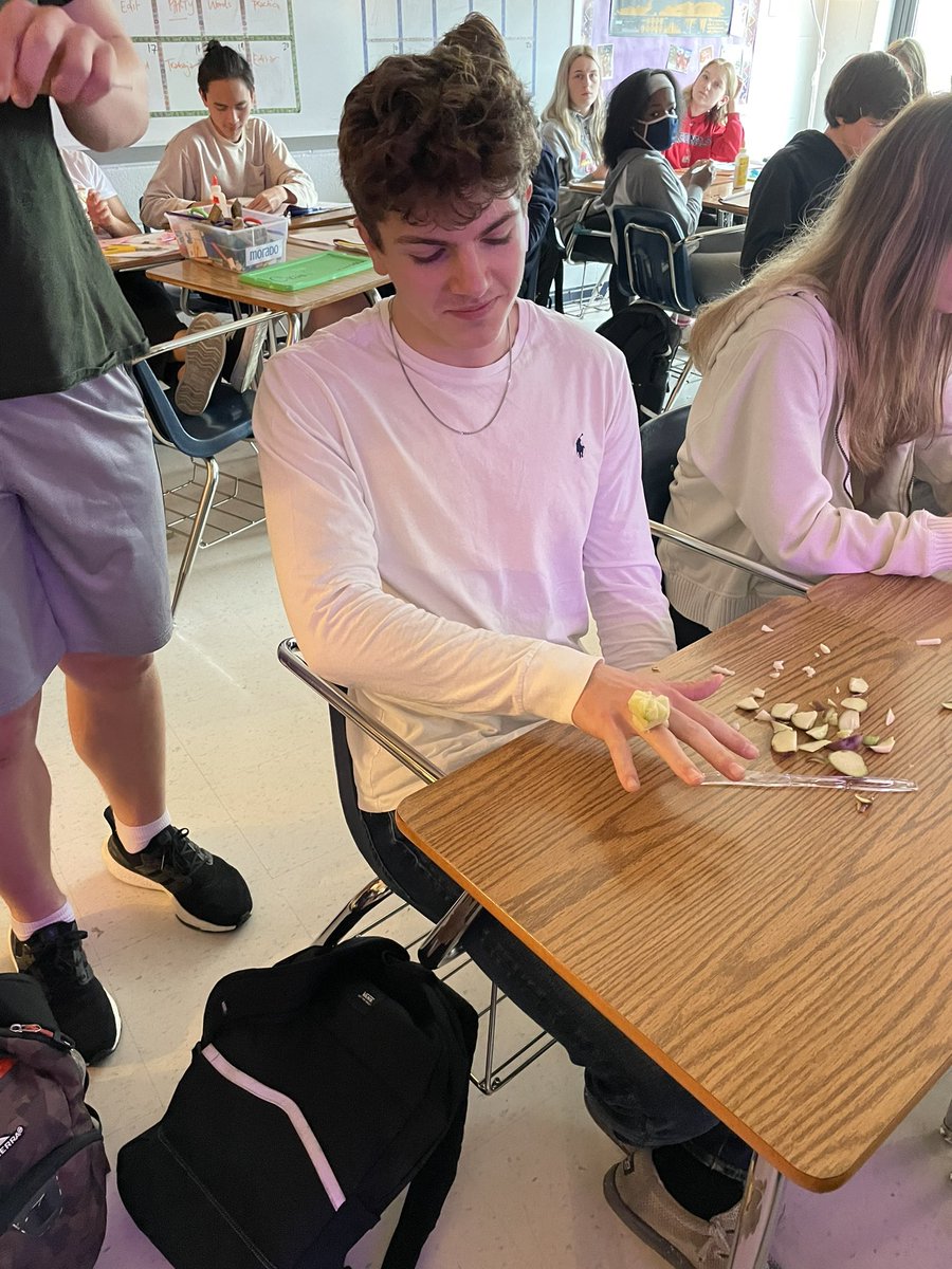 Final day of celebrations presentations in Spanish 3. We had a fun two days! #fhsdwl <a href="/FHSDWL/">WorldLanguageFHSD</a>