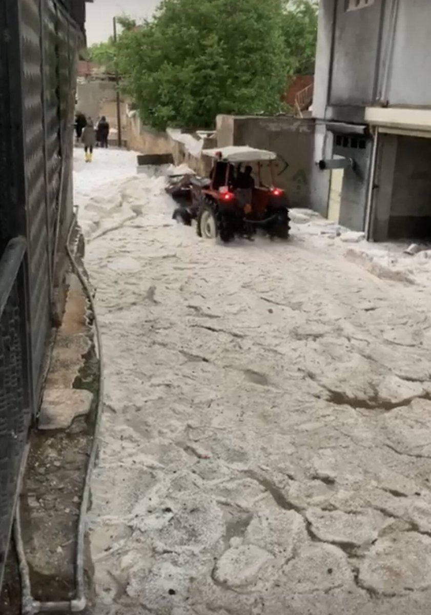 Yoğun yağmur ve dolu yağışına bağlı oluşan sel felaketinden olumsuz etkilenen Tüm Hilvan Halkına ve Hilvanlı Çiftçilerimize Hilvan Yerel Eylem Grubu Yönetim Kurulu olarak geçmiş olsun dileklerimizi sunuyoruz...
<a href="/aslanalibayik/">Aslan Ali Bayık</a> <a href="/gkccidir/">Gökçe Cidir</a> <a href="/Yusufyavuz063/">Yusuf Yavuz</a> <a href="/Dr_YETIM/">Dr. Sadık YETİM</a> <a href="/TKDKSanliurfa/">TKDK Şanlıurfa İl Koordinatörlüğü</a>
