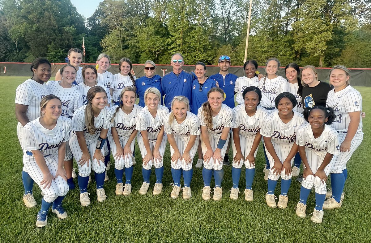 Booneville_FP's tweet photo. Last official duty for Coach Coggin and he spent it with his favorite team! We will miss you coach! 💙💛 #39yearsineducation #foreverabluedevil @RickCoggin78 https://t.co/vG4llNXafj