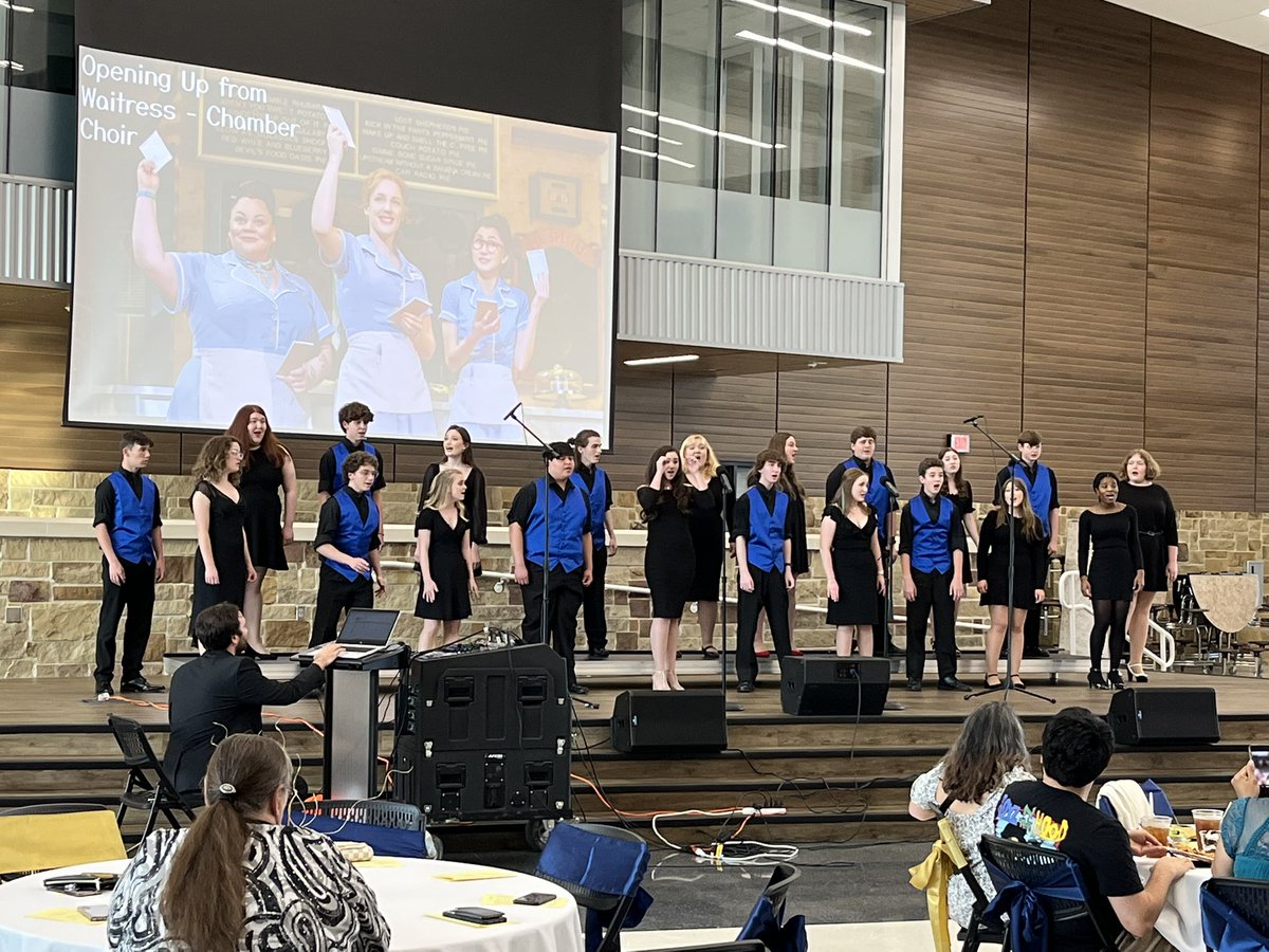 StoweFoSho's tweet photo. It’s a great night of musical theatre at the @LakeChoir Dinner Show! Our students are so talented! 

#lakecreeklions #RO4R https://t.co/52AJqNIdWN