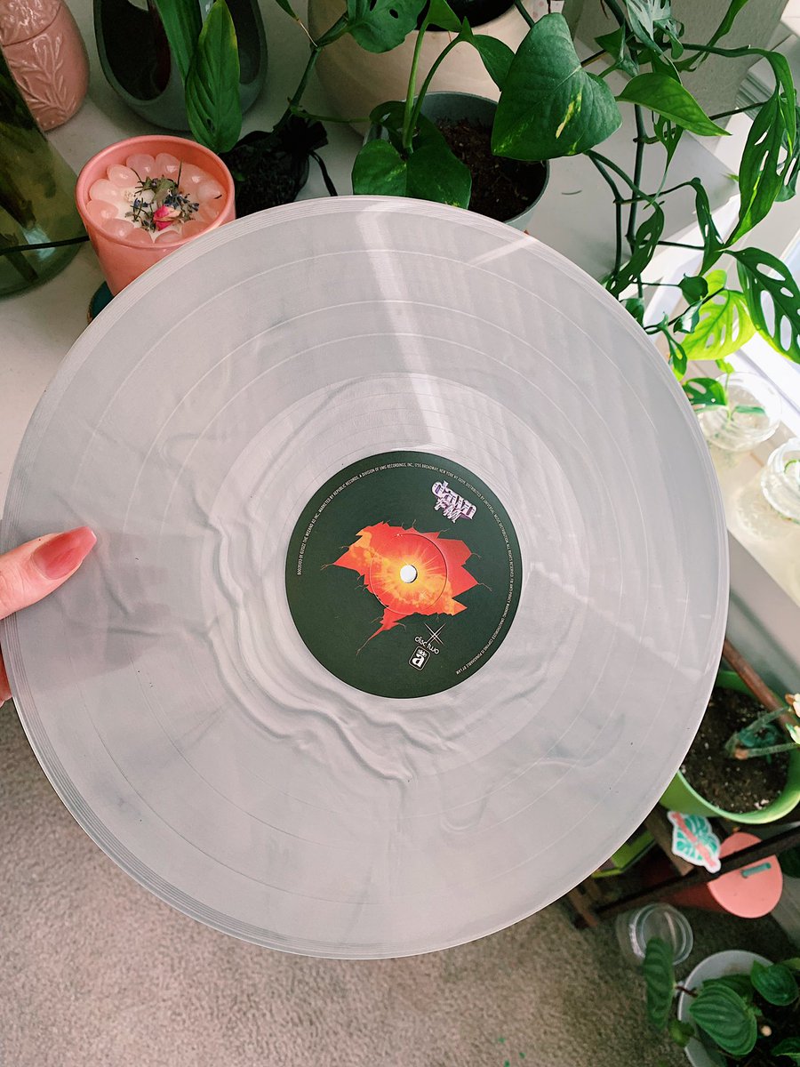 gixorgiarose's tweet photo. The ‘Dawn FM’ Vinyl is so beautiful ✨
@theweeknd https://t.co/YnOaDUgJX0
