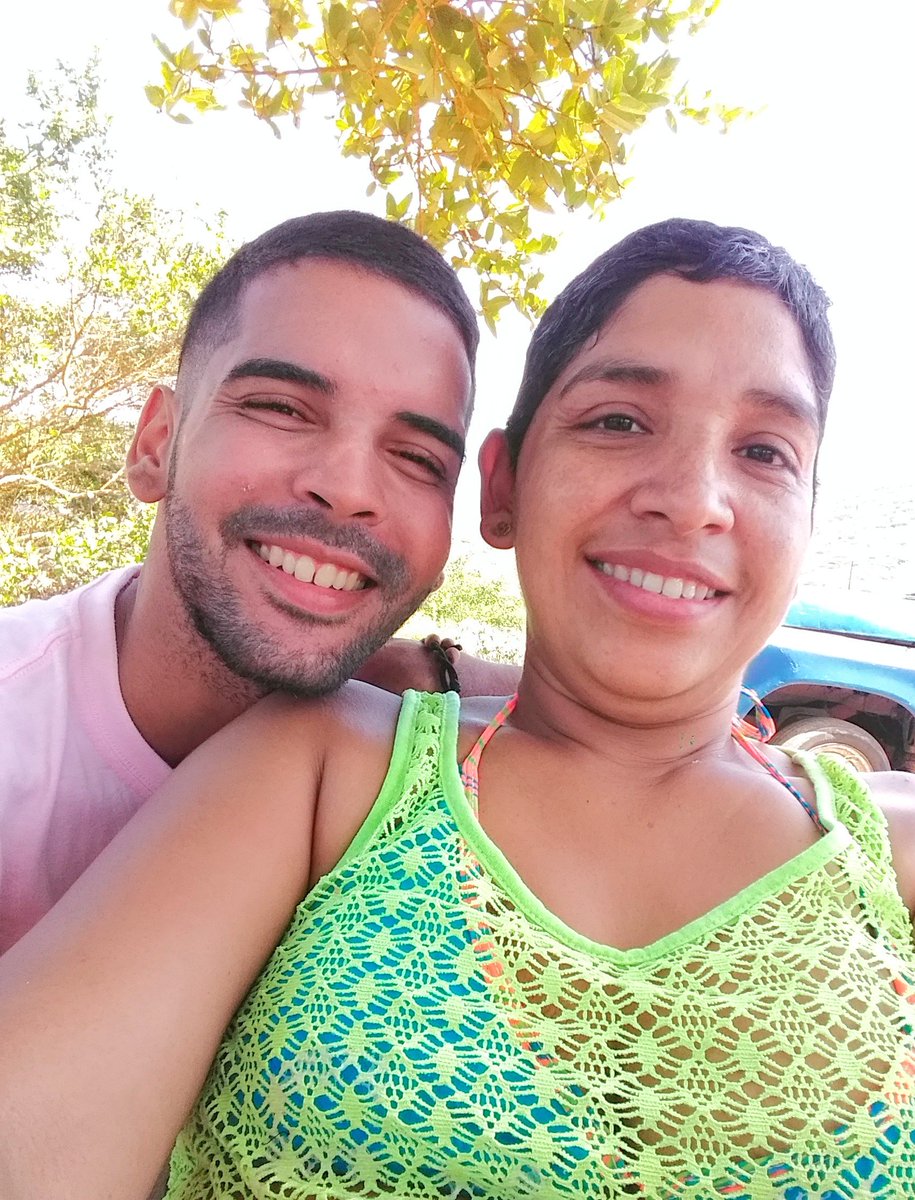 ArmandoIsler's tweet photo. Amigos, mi mami Erika Dellan y yo volvemos a necesitar de ustedes.

Necesitamos alrededor de $380 para pagar los siguientes estudios: TAC de tórax, abdomen y pelvis. 

Nuestra objetivo es conseguir 380 personas que donen $1. Tú RT es de gran aporte

*Abro hilo* https://t.co/sX3NcQSujG