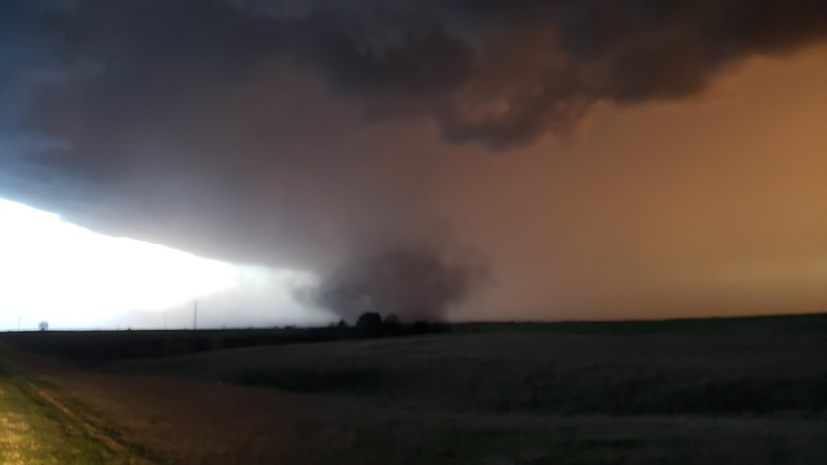 TORNADO #kswx