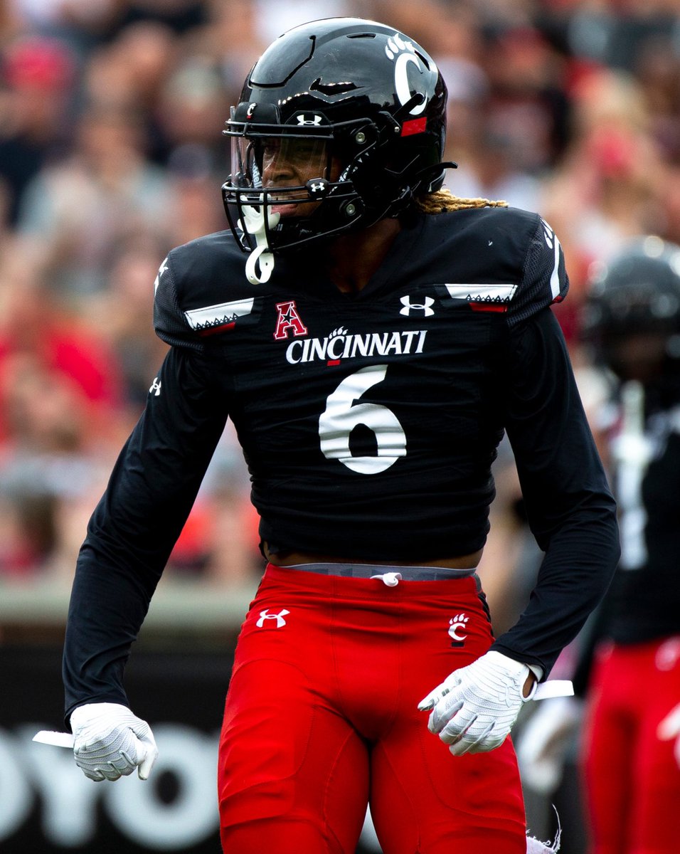 The Kansas City Chiefs pick Cincinnati Safety Bryan Cook at No. 62 overall.

ZERO touchdowns allowed in 2021 🚫