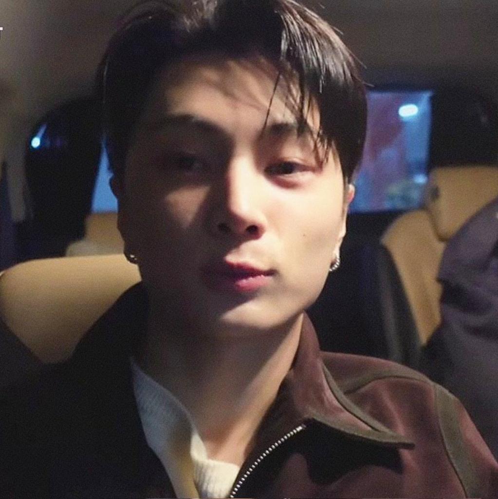jayshourly's tweet photo. #ENHYPEN_JAY #JAY https://t.co/VhXJJ1SHSy