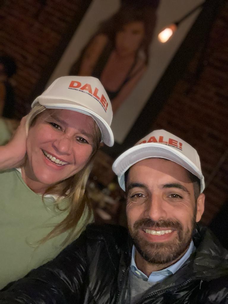 SilviaMozeris's tweet photo. DALE!
Ariel Presidente. del #CAAL
Para bajar el valor del Bono Ley y terminar con la presión económica a los profesionales con la CAO.
Marcelo Britos - Silvia Mozeris Consejeros
El 5 de mayo votá Lista 8480. https://t.co/mPpyxVKeUi