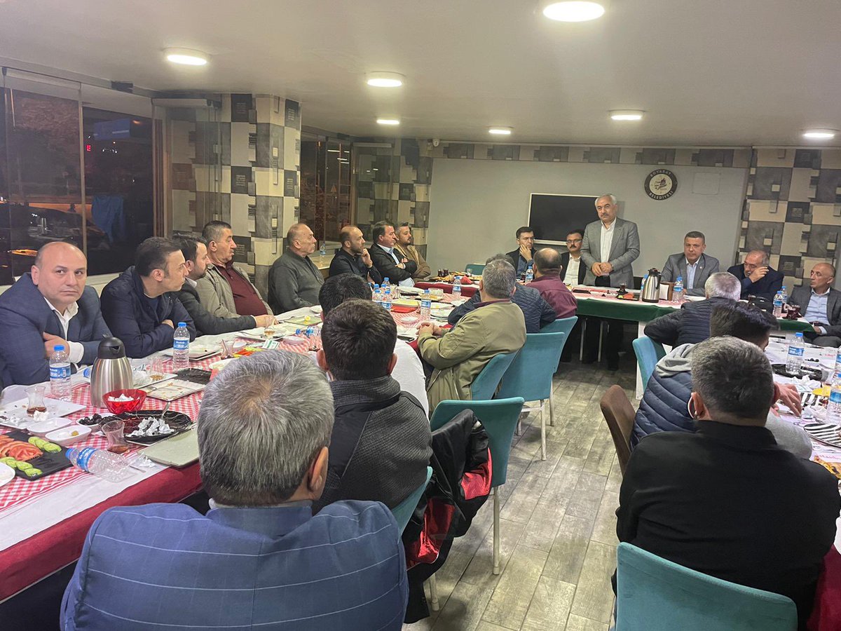 Sahurun bereketini Boyabat Belediyemizin düzenlediği programda, mahalle muhtarlarımız ve belediye birim amirlerimizle paylaştık. Hemşehrilerimizle hasret giderdik.