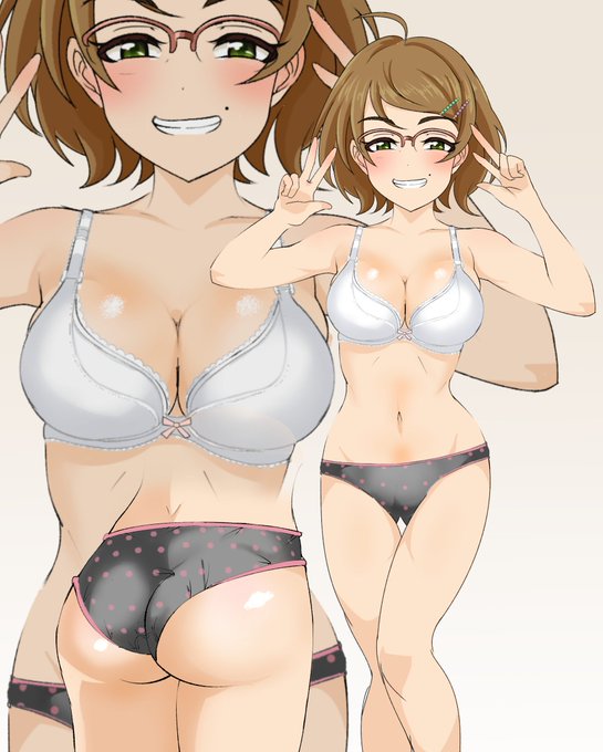 #今月描いた絵を晒そう 
R-18含む
今月は原稿があったのでそれ以外の絵が少なかった
描いてる量自体は多かったんだけどね 