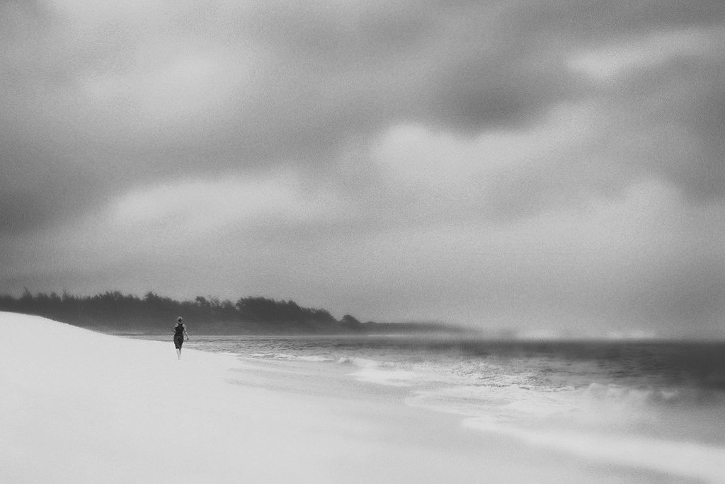 abs_cuts's tweet photo. Cloudy day on a weekend...
#blackandwhite #photography #photo #beach #nature #NaturePhotography #blackandwhitephotography https://t.co/jJ2DzLqFh3