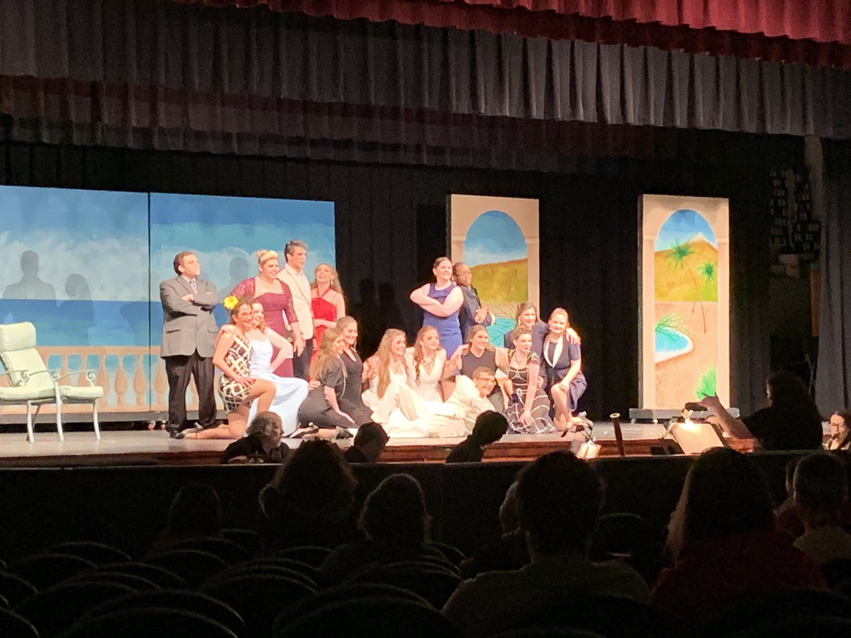WilliamsonHS1's tweet photo. Love seeing our Marauders on stage where they belong! #dirtyrotten https://t.co/XvLSw8q0mW