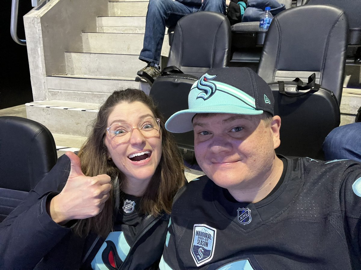 msbitshifter's tweet image. I traveled all the way from #London today to make sure I was at the last #Kraken home game. Let's make it a win boys! #LetsGoKraken  #NHL #SeattleKraken @SeattleKraken