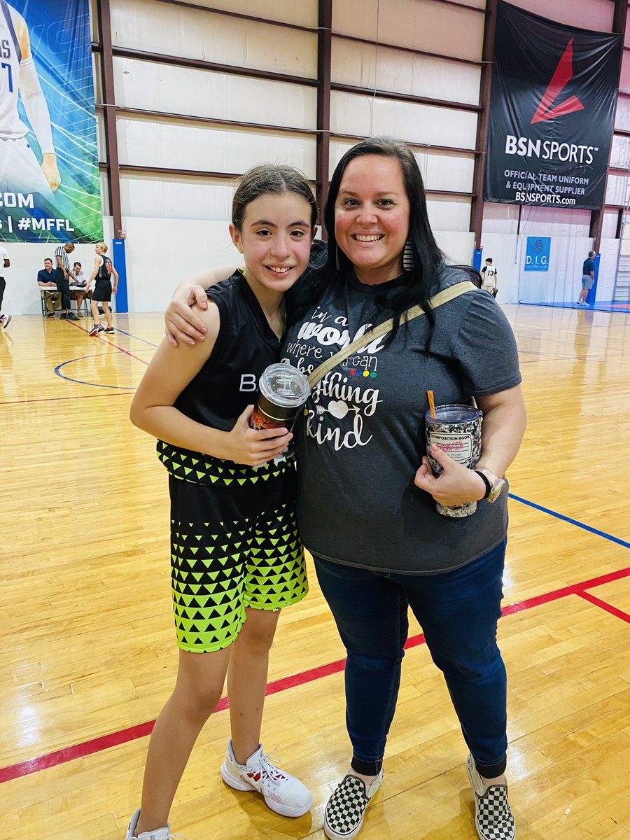 Ericaaraujo03's tweet image. @GESThompson Thank you so much for coming to watch Emily play. 🥰