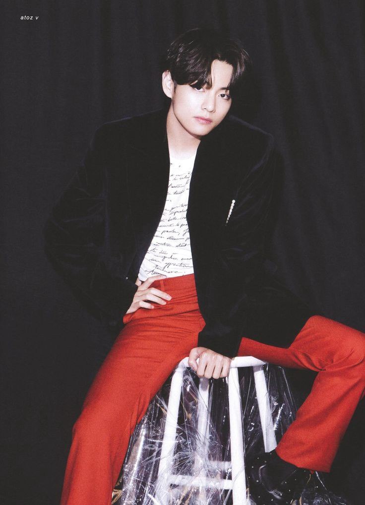 ArmysPrueba's tweet photo. [Mencion] Park Sung Hoon de la cantante, bailarín y grupo de lluvia ENHYP en una entrevista reciente mencionó a Taehyun como su modelo a seguir.

Cuatro de los siete miembros ya han llamado a Jake, Sona y Jay como sus modelos a seguir.

#Mentido ⇰ #Taehyun, #btsv, #bts https://t.co/jLo6tFSZhX