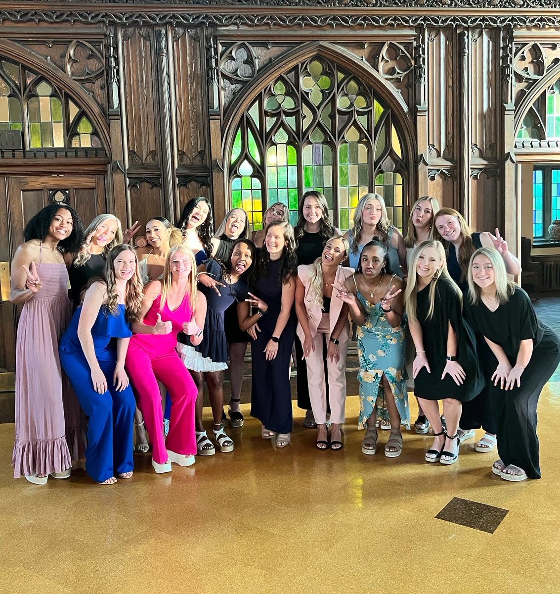 ✨Berry WBB 2021-2022 Banquet was a success! 
#family #weallrow #berrywbb #vikings