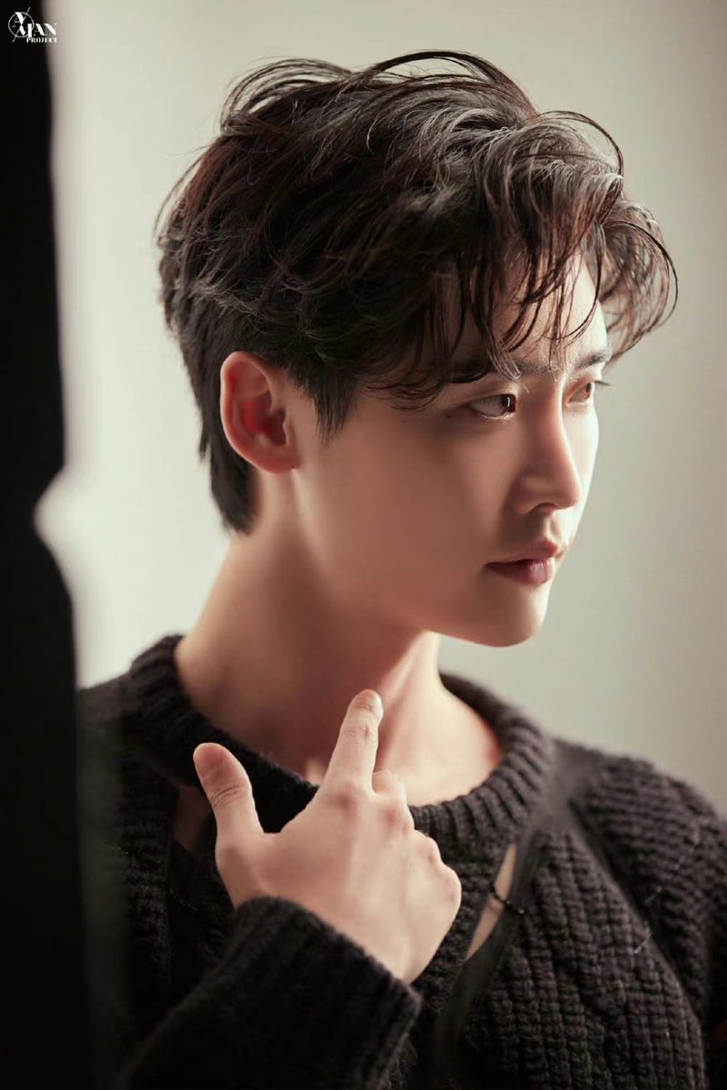 LeeJongSukWorld's tweet photo. 2022.04.30 Aman Project Naver Update of #LeeJongSuk Photoshot ❤ https://t.co/hdkQMHOsrr
