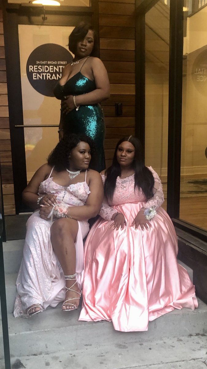 YoungLivesRVA's tweet photo. Prom Night 2022 #marrissabell #JMHSPROM2022 https://t.co/3ziQPkjSCh