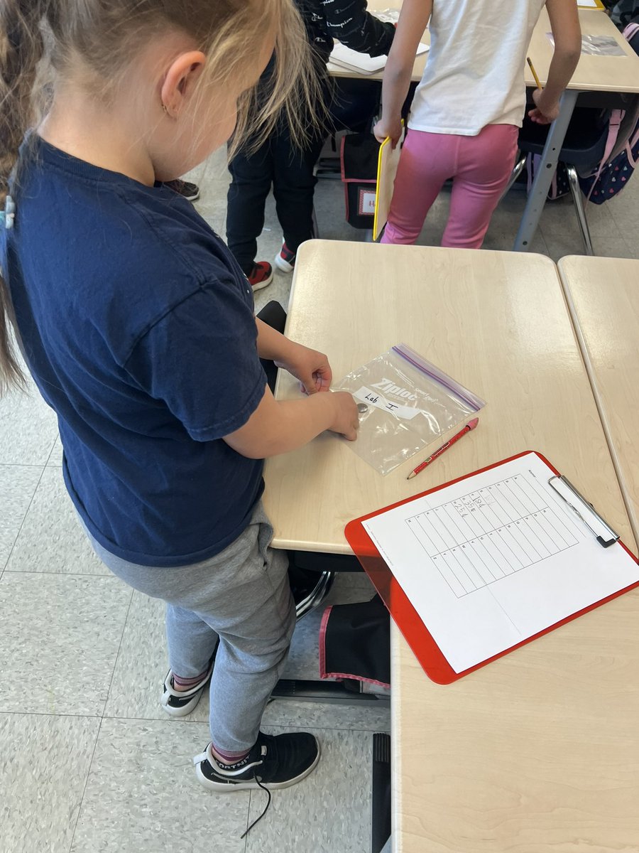 StadleyRough's tweet image. Mrs. Schorr&apos;s #STRSecondGrade had fun during their scavenger hunt as they counted up the worth of coins! #STRmathematicians