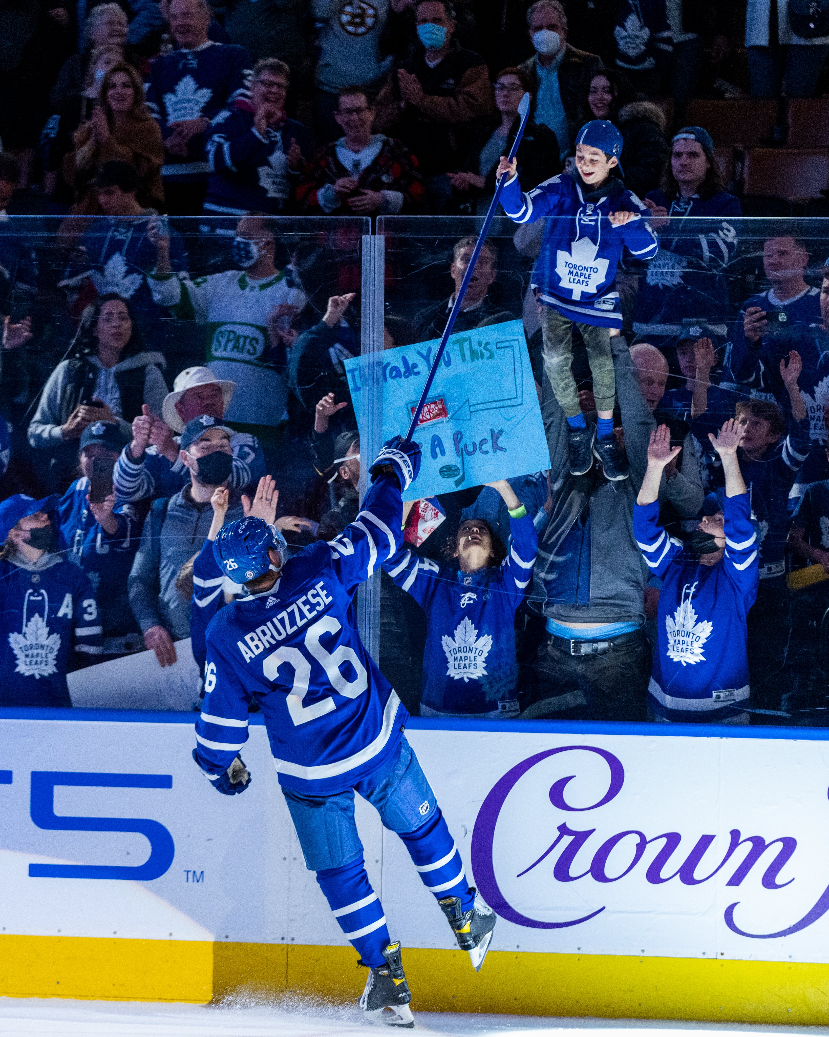 Maple Leafs sign forward Nicholas Abruzzese to two-year, entry-level  contract