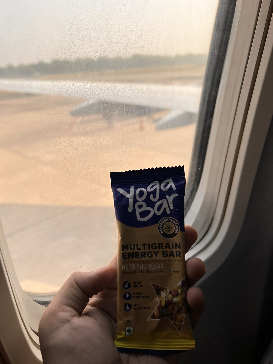 imravichhetri's tweet photo. I carry protein bar with me while travelling in case I got place where It can be useful. @flyspicejet wasted it today as we’re waiting inside the plane from last 2 hours meanwhile indigo plane next to us has already taken off. Flight no:SG-191
Bad service
#trending https://t.co/oyXqrR7rvW