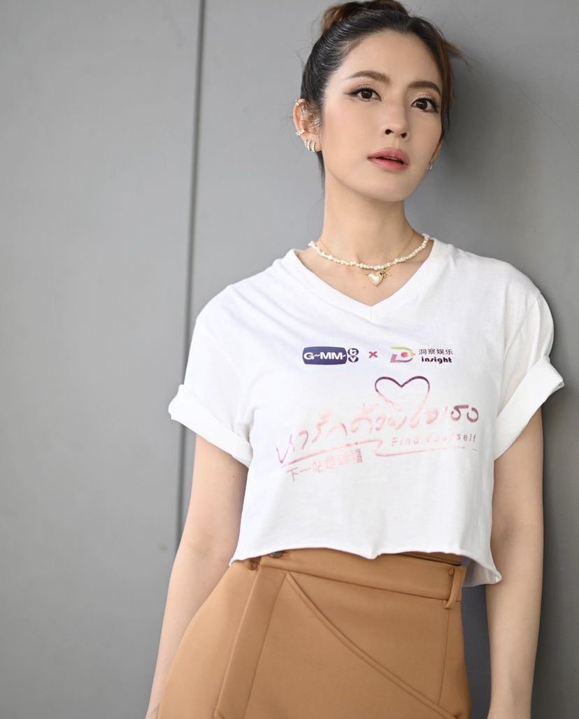 หยินขอฝากเนื้อฝากตัวด้วยนะคะกับซีรี่ย์เรื่องแรก “หารักด้วยใจเธอ” Find Yourself 🤍 @gmmtv <a href="/insight/">Insight by Zeynep</a>.entertainment @kongthupproduction