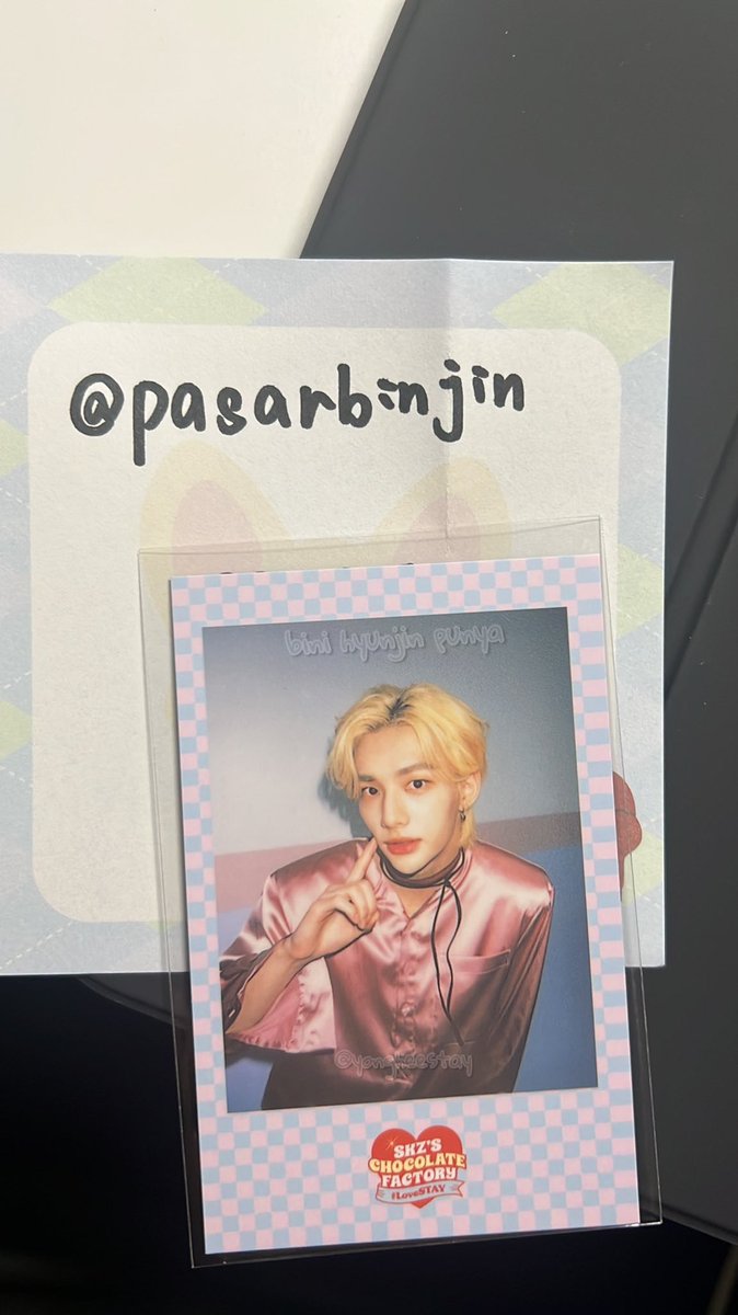 yongheestay's tweet image. #yongheeyangdo4 

hyunjin cucuk pipi skzoo choc pob secured!✅ (orang punya) see reply for vid proof