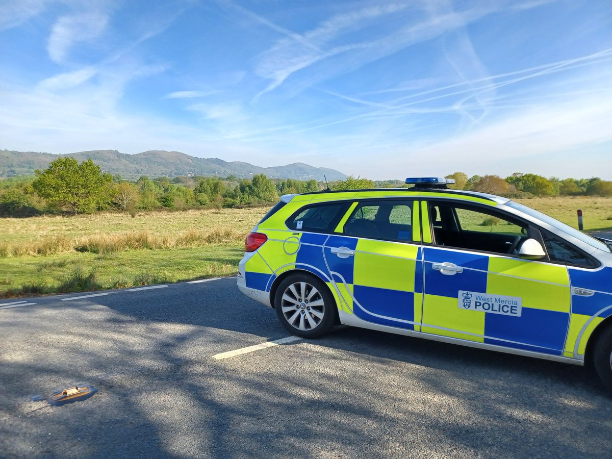 MalvernCops's tweet image. Castlemorton Common road is closed due to an RTC. Please find alternative routes