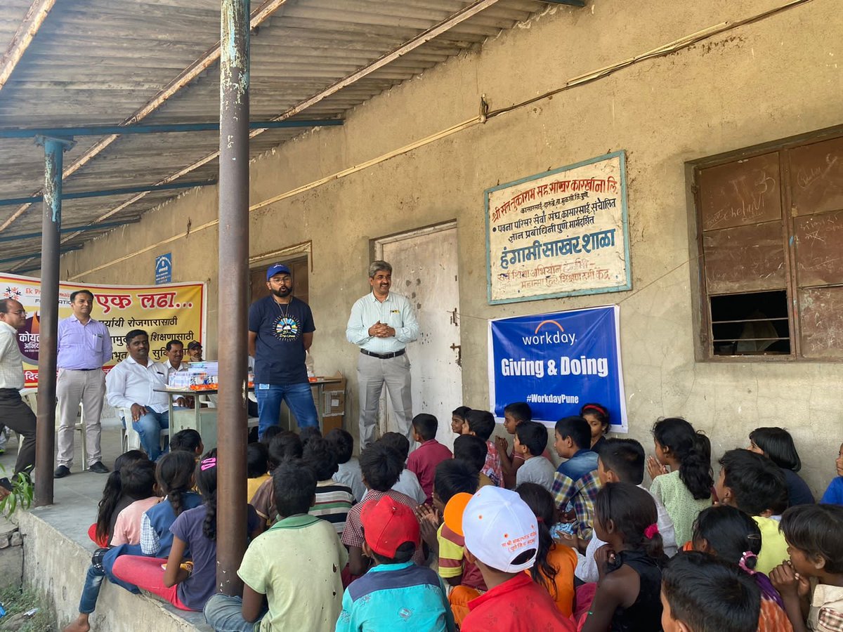 EDS_Foundation's tweet photo. Interaction, Drawing &amp; Painting activity for Kids, Yoga Session for Woman, Tips for hygiene and Soooo many gifts! Big Thank you #workday
As part of social initiative so many activities conducted for kids &amp; woman And Gifted beautiful gifts for all kids along with #Solarlamps. https://t.co/445mYXGpeH
