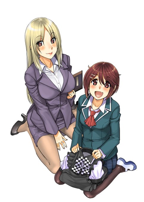 そういや最近描いてないね。最後に八重歯一体型上唇を描いたのはコス部の果歩か。 