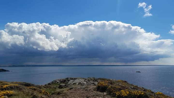 <a href="/LauraPapa18/">Laura Papa</a> Good morning Laura! ☕🙋‍♂️Happy weekend! ❤💕🌅⛅🌺😘