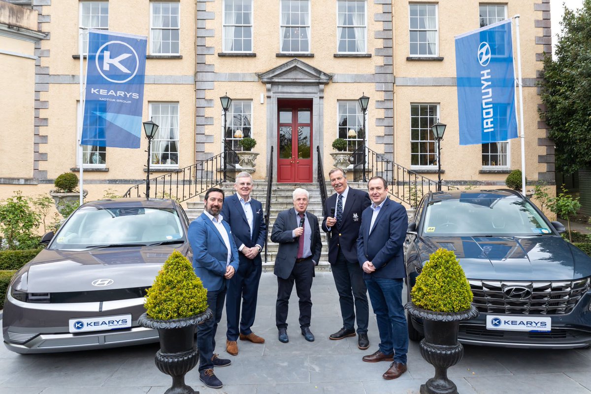 kearysmotors's tweet photo. Great day at @CorkConRugby Kearys Hyundai Business of Sport Lunch yesterday with @LenihanDonal  and @SBarnesRugby #KearysHyundai 👍🏉👏 https://t.co/tZAesLHxDI