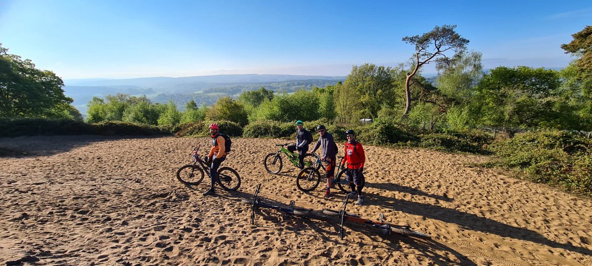 AND THEY ARE OFF🚴🏼‍♂️

Jamie and Co have set off on their challenge at 8am this morning. They are cycling 33km and heading to Southwater Country Park, where they will have their first break. 

Please donate to show your support, through the link in our bio.