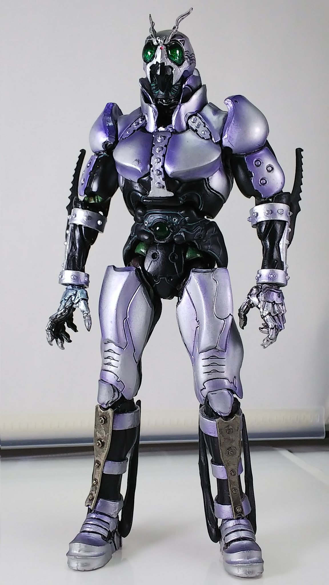 勇者王 シャドームーン 本来ブラックと同じ姿らしいけど 手術の途中で失敗した影響で上からアーマーみたいの着せてるらしい フィギュア 仮面ライダーブラック T Co Howhqceij4 Twitter