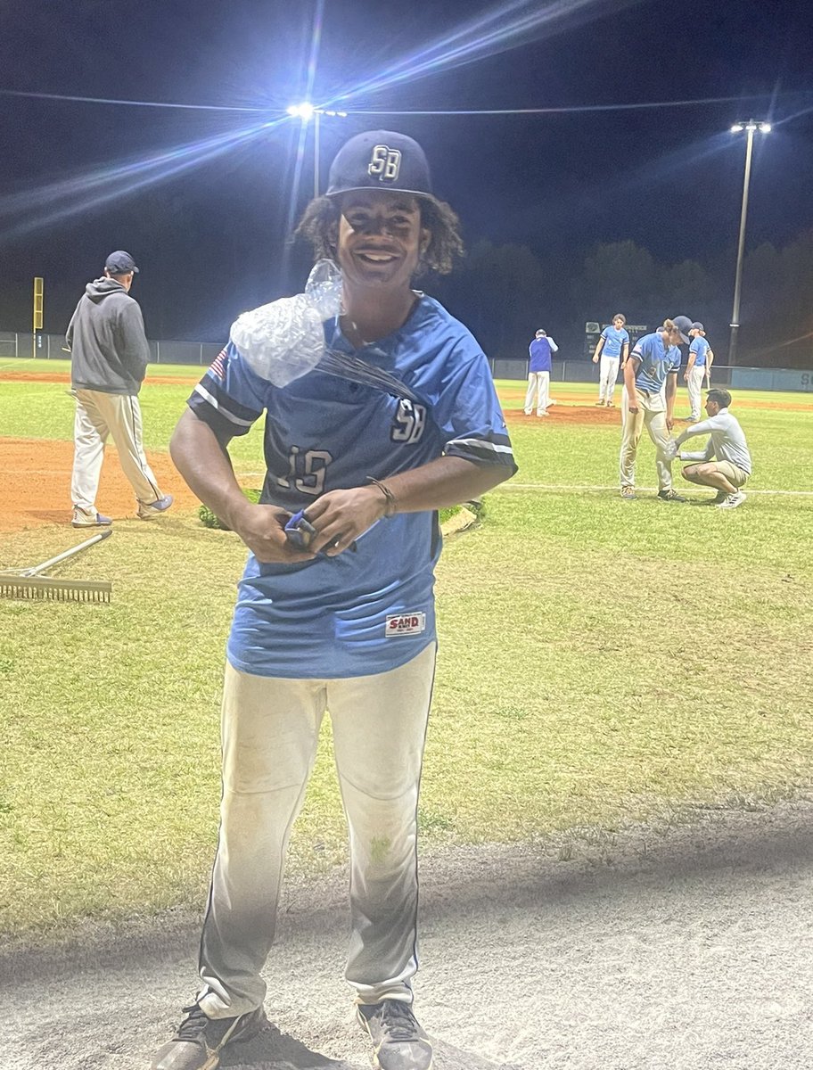 DanielsJordan19's tweet photo. Tough loss for us today. I pitched 2.2 innings gave up 2 hits- 2 runs- 2 walks and struck out 2. Not great but definitely not the worst. They say why you smiling when you’re loosing? I smile because I’m never going to let you get in my head man. https://t.co/Jt2aFjOkMC