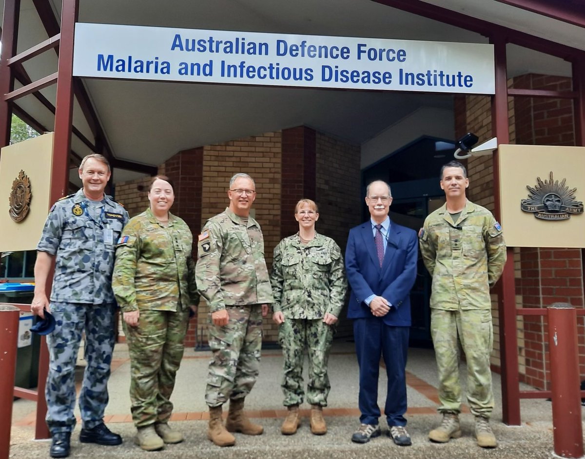 PacificKnights6's tweet photo. Great meeting with our #ADFMIDI teammates. Killing bugs is what we do! And we do it better together. ⁦@USARPAC⁩ ⁦@ArmyMedicine⁩ https://t.co/2Gm2O2pQqo
