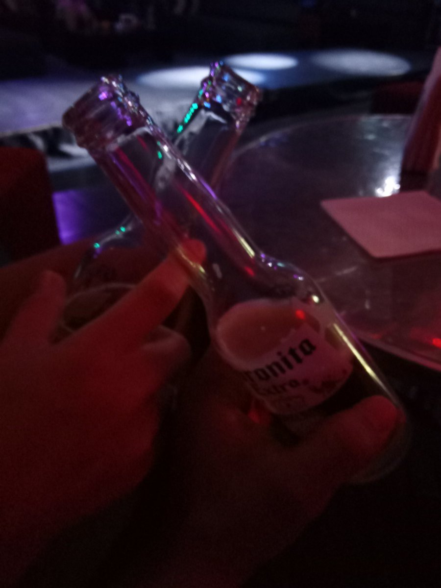 ellayyo629's tweet photo. Inicando la noche aquí en @BerlinClubSW .... Que sera más noche? #swgdl #swcouple #placerde2 #parsw https://t.co/WHO03n5JZM