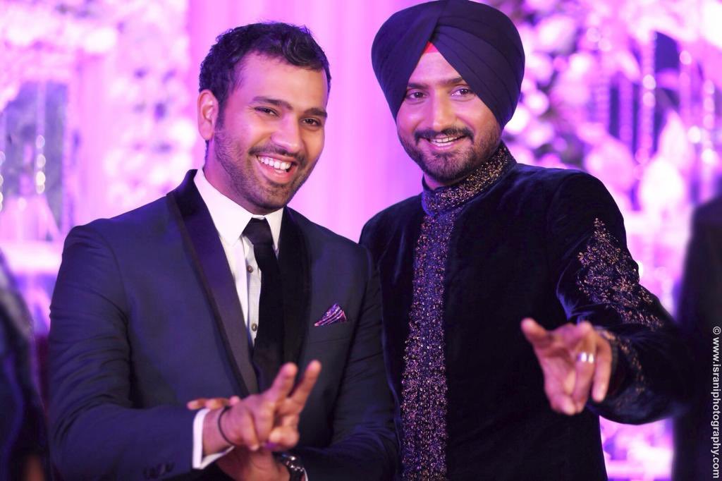 Many many happy returns of the day <a href="/ImRo45/">Rohit Sharma</a> 🤗 God bless you with tons of happiness and success in the coming year.