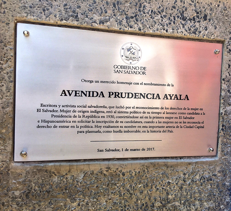 EShistoria32's tweet photo. Prudencia Ayala murió en el 11 de julio de 1936, alejada de la política, pero cerca del trabajo de masas y movimientos sociales; convirtiéndose así en la precursora de la lucha por los derechos humanos de la mujer el El Salvador. https://t.co/9qj5Bb6ApQ