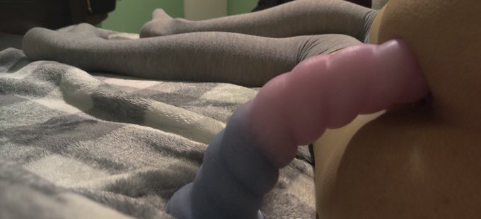 It's Friday night! ? if you'd fuck me ????
#nsfwtwt #FridayVibes #femboy https://t.co/kto0oXwpaz