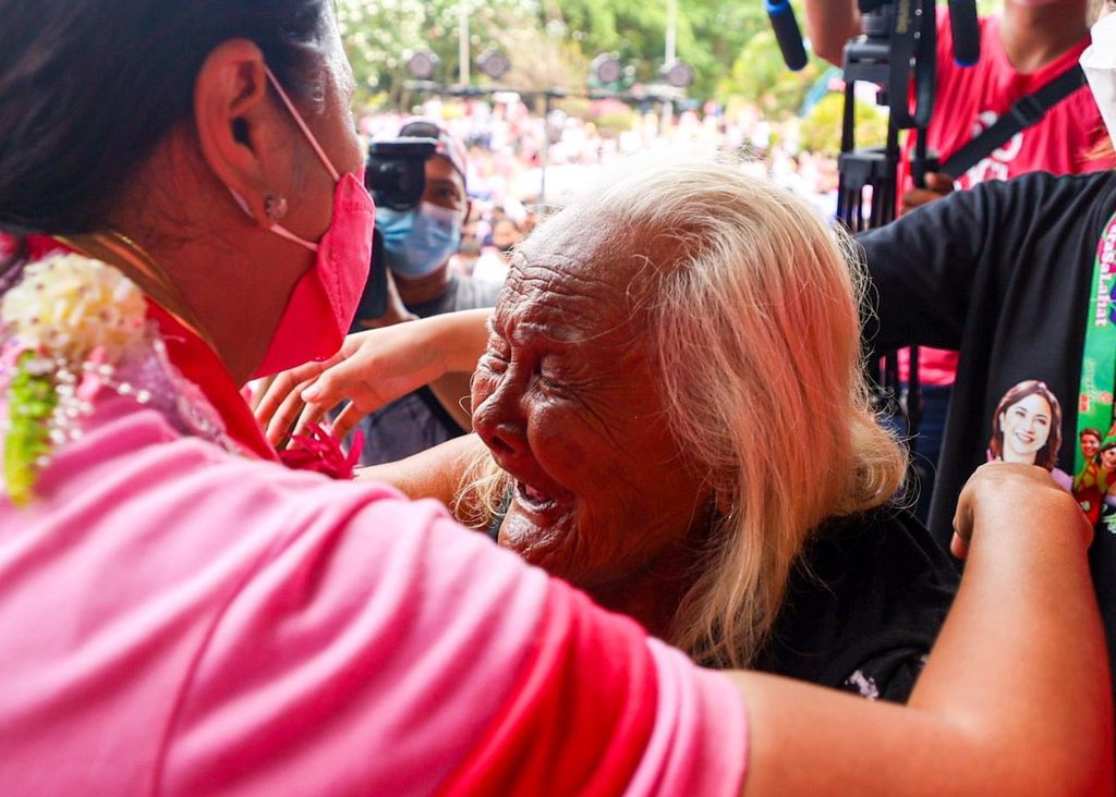 mssysysy's tweet image. im not crying you are 😭💗💗

#10RobredoForPresident 
#LeniKiko2022 
#LeniKikoAllTheWay2022 
#BatangasIsPink 
#BarakoForLeniKiko