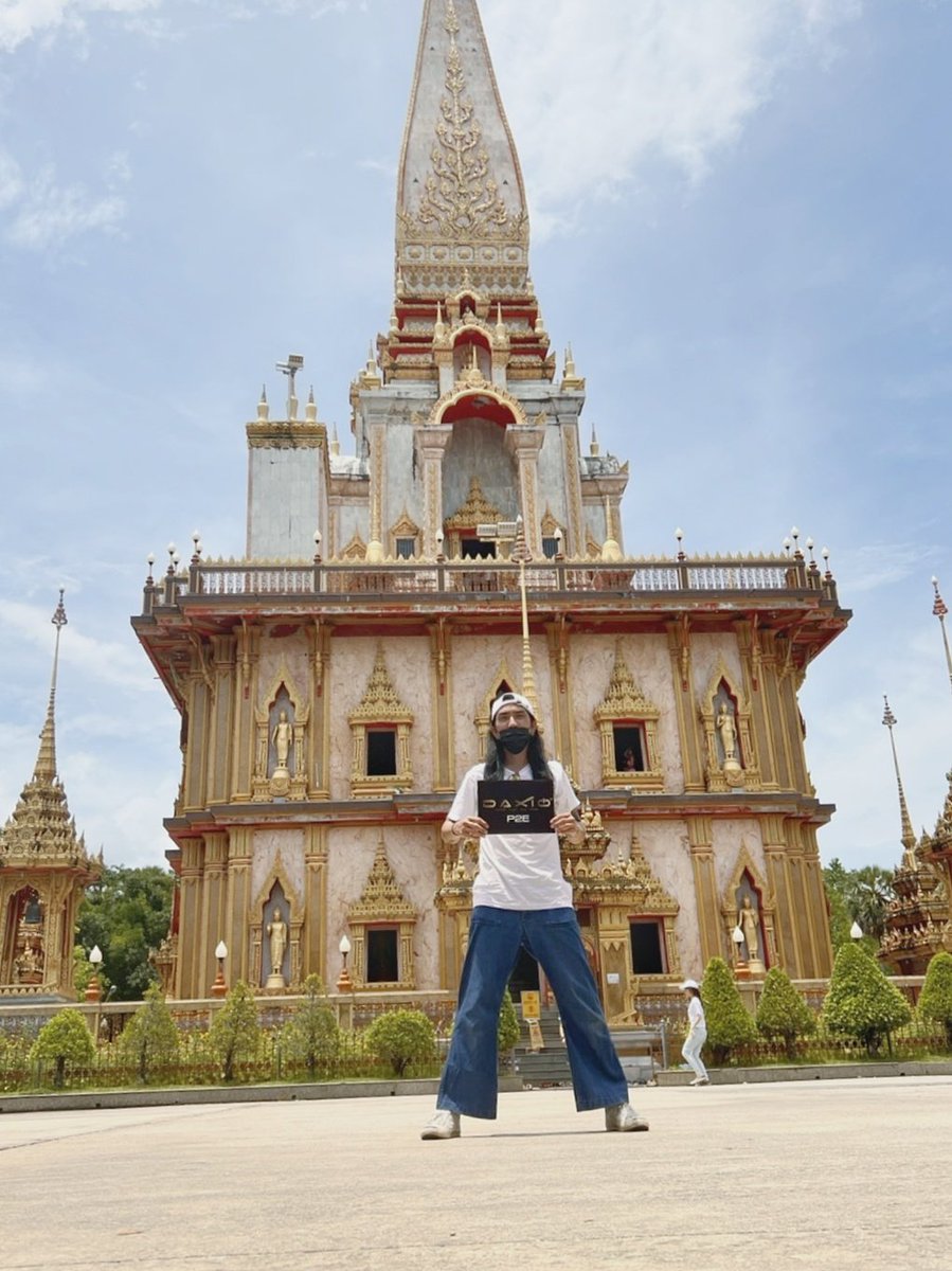 Hello Whale. tweet media