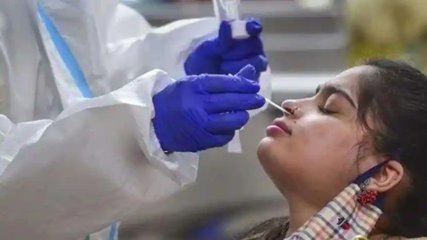 JKUTNEWS1's tweet photo. India reports 3,688 new COVID-19 cases in last 24 hours
*Read More* 👇
https://t.co/9XbTvDDOJU https://t.co/oWuwm1eeYF