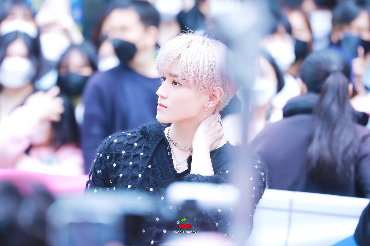 220430 뚝딱이의 역습 HQ
 #태용 #TAEYONG #NCT127 

MC툥카엘 ........