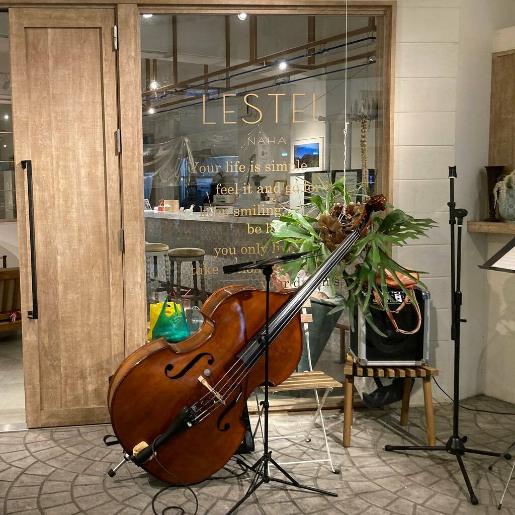 zuntyan's tweet photo. 今日は歌とベース
#lestelnaha
#歌
#doublebass ⠀
#contrabass ⠀
#ウッドベース ⠀
#コントラバス https://t.co/v0SHlQRgxo
