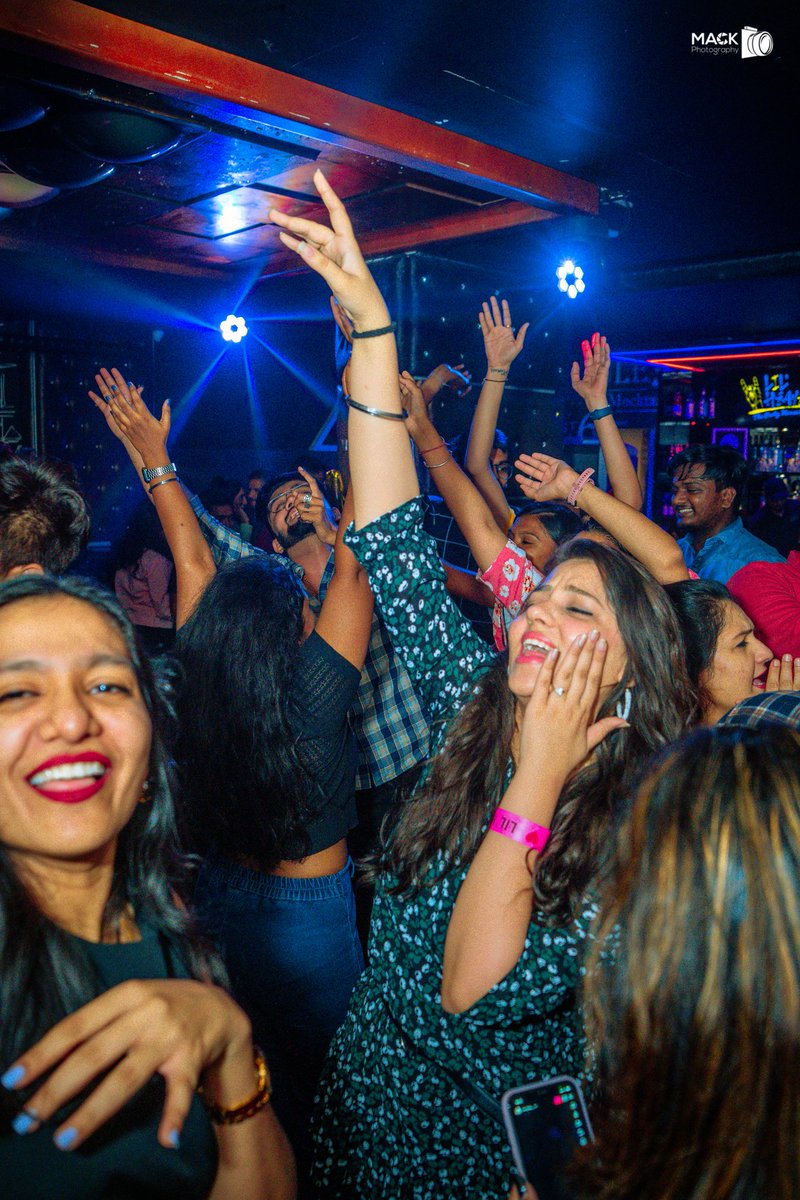 djvishtech11's tweet photo. This Is How We Celebrated 4th Anniversary Of One & Only Night Club Of Ahmedabad @lilheavenofficial
.
.
Thank You Each & Everyone For Your Love & Support.
.
.
.
Photography By - @mack_9221 @md_photography_19
.
.
#celebration #celebrationcake #anniversary #dj #vishtech #djvishtech https://t.co/HPjfHgtVSv