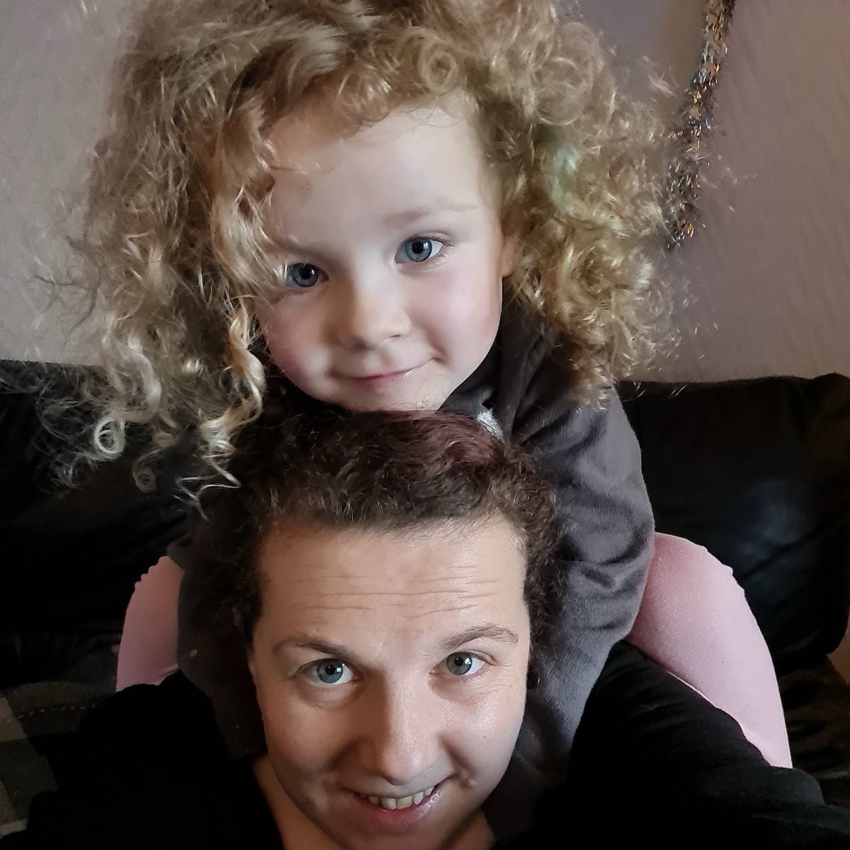 thecurlz's tweet photo. #NewProfilePic https://t.co/RDQwaicUpu