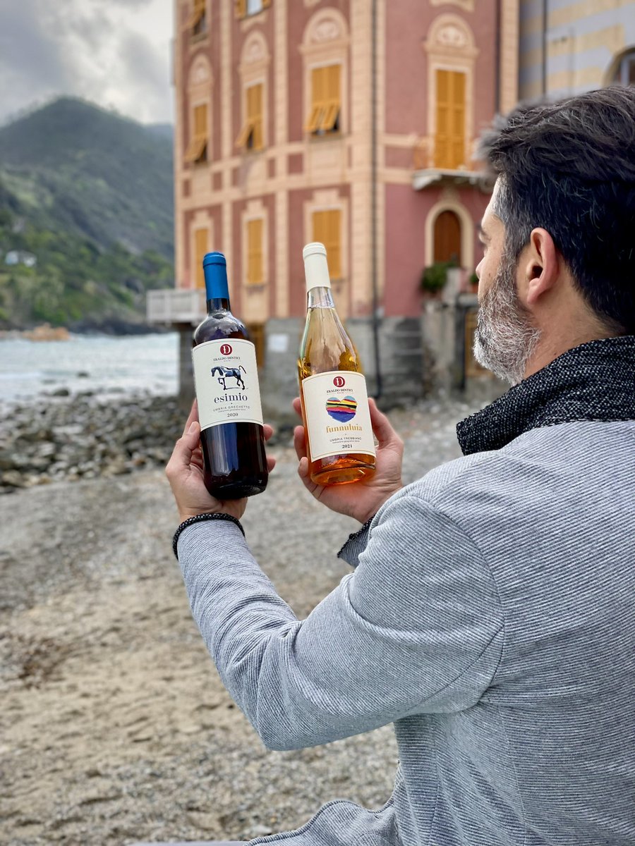 tannin_time's tweet photo. It's #TanninTime “I Vini del Cuore” la guida
https://t.co/kgqPnxUwaQ https://t.co/HLUSxi8w1j