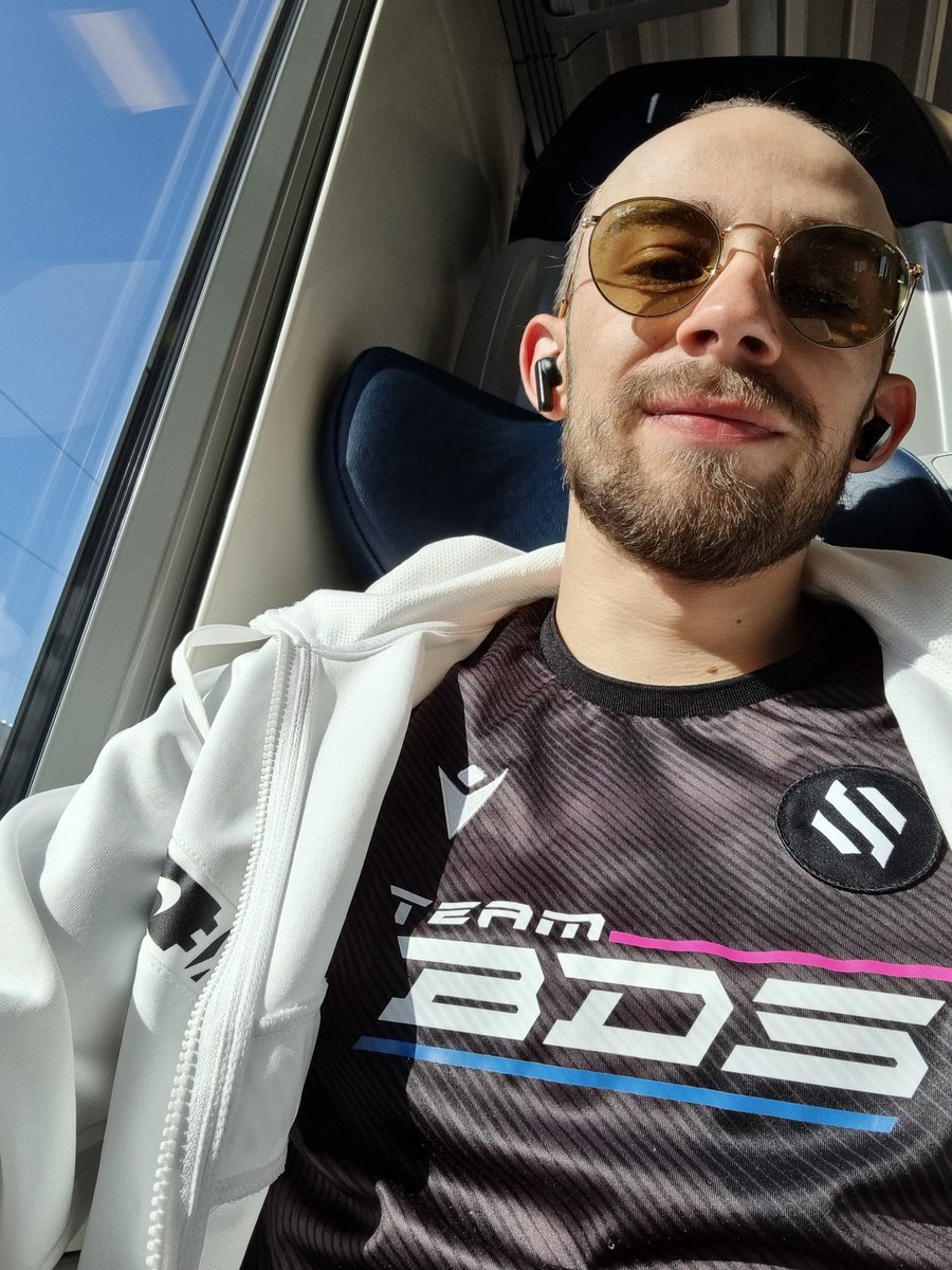 Frapoint 🇨🇭 tweet media