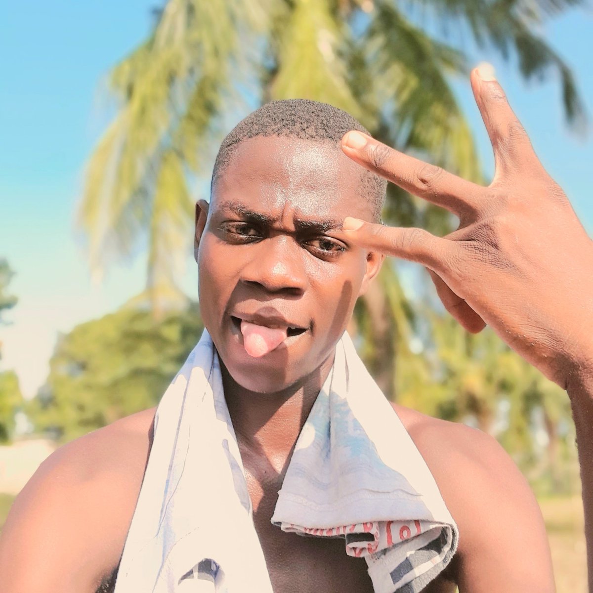 CourageOperator's tweet image. #NewProfilePic