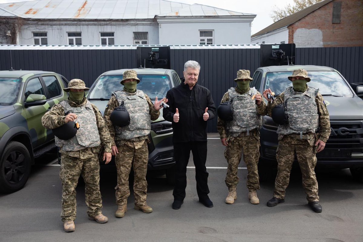 poroshenko tweet picture